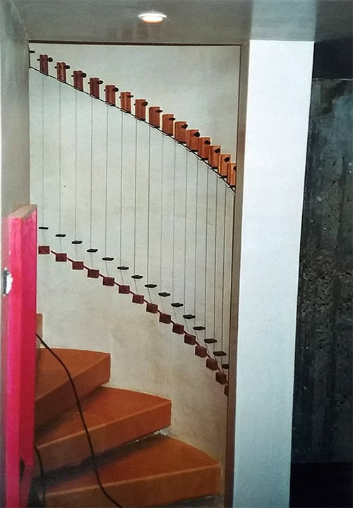 Piezo staircase 3